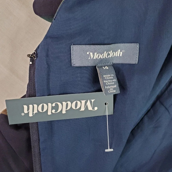 Modcloth Definitively Darling Fit and Flare Dress Womens 14 Blue Plaid Retro Fab - Picture 9 of 16